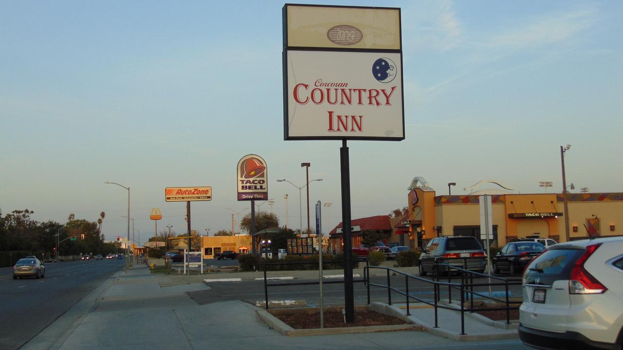 Corcoran Country Inn Exterior photo